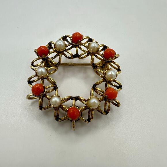 Vintage 12kt gold filled genuine red coral freshwater pearls wreath brooch - Picture 2 of 7